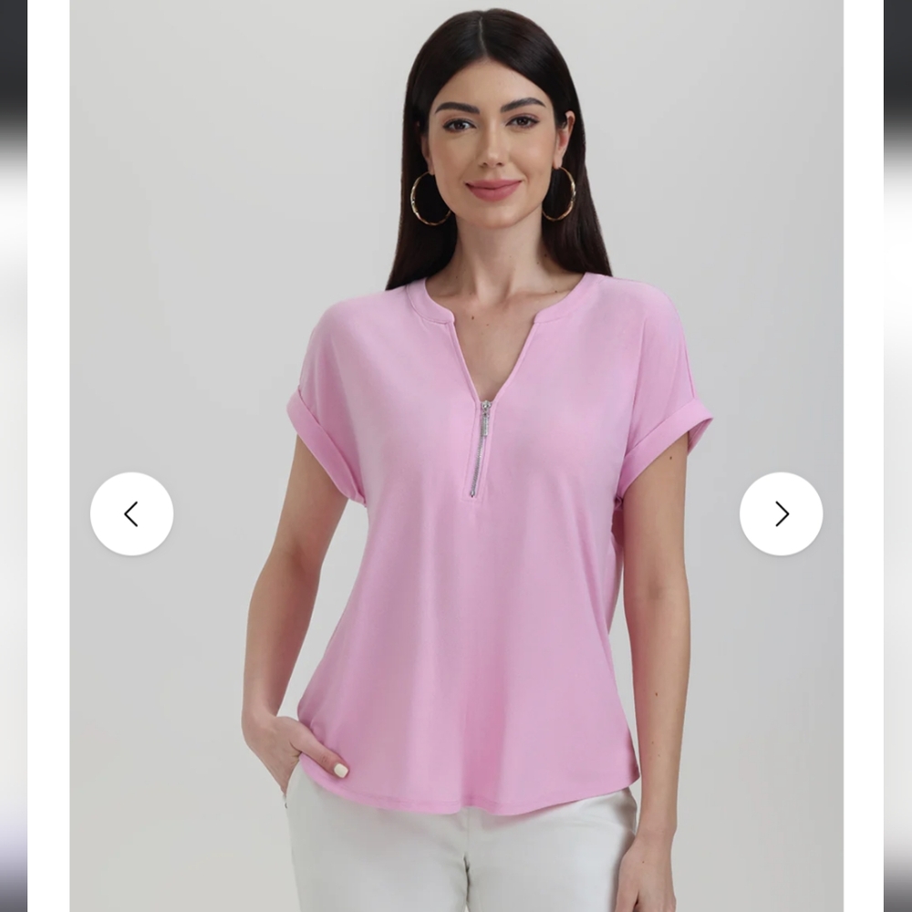 NWT 89th&Madison White Soft Zippered Women's Top